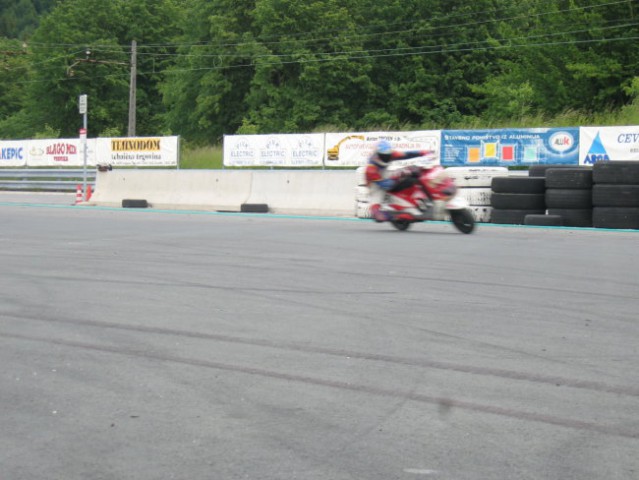3.6.2006 - tretji trening - skuterske dirke ( - foto