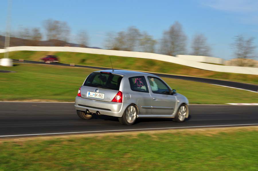 Clio RS 182 - foto povečava