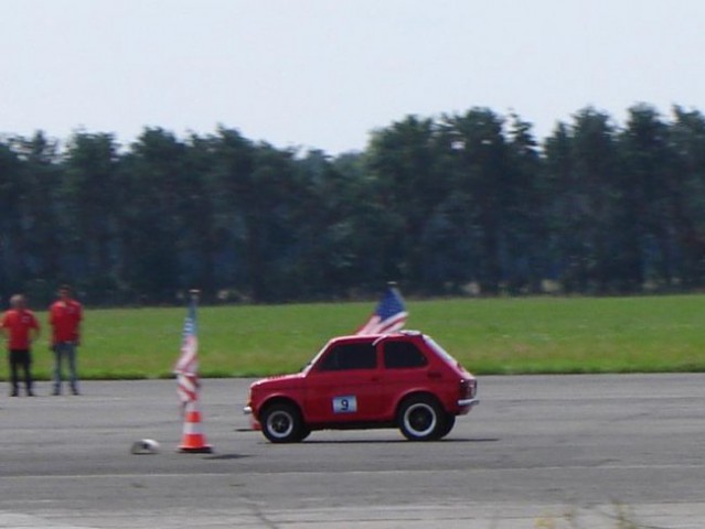 Legendarni Poljski Fiat v akciji. TAZ racing