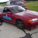 R32 GT-R Skyline ki vozi z približno (le) 400 konji