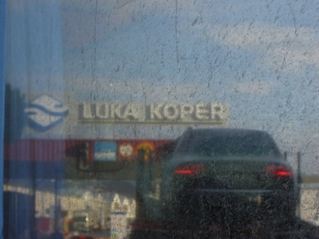 Luka Koper ... 