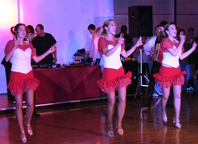 Hop-sa-sa bubice na 1st. salsa festivalu v SL.