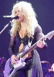 Shakira
