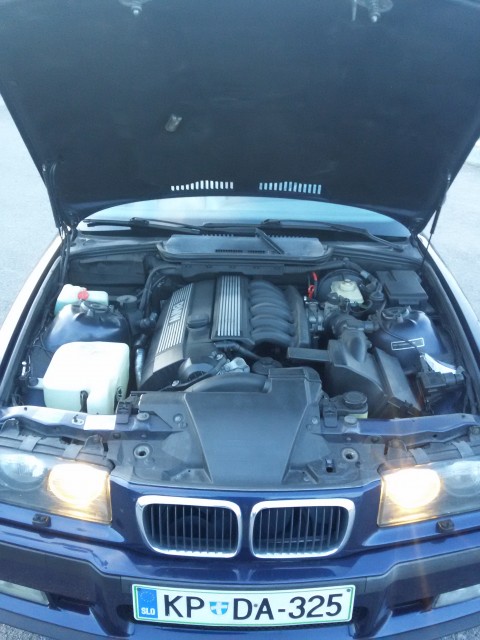E36 320iM52 cabrio - foto
