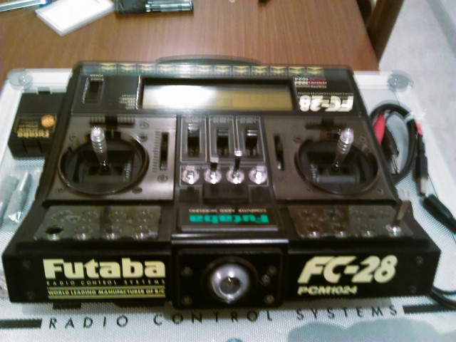 Futaba FC-28 - foto