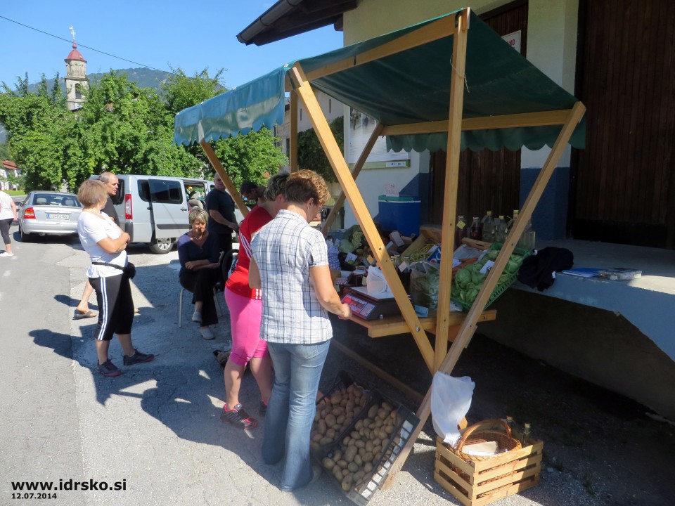 04.07.2014 Tržnica Idrsko - foto povečava