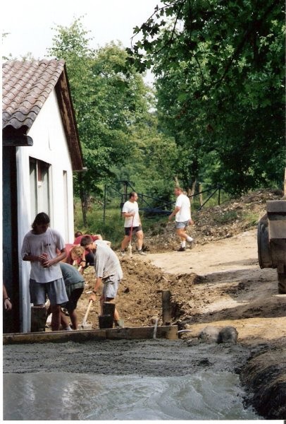 Tudi pločnik bo za objektom