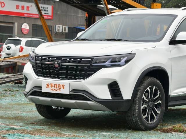 Dongfeng Fengxing Joyear X5L, Forthing T5L | Page 2 | China Car Forums