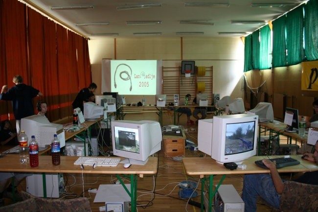 Lan party radlje 2005 - foto povečava