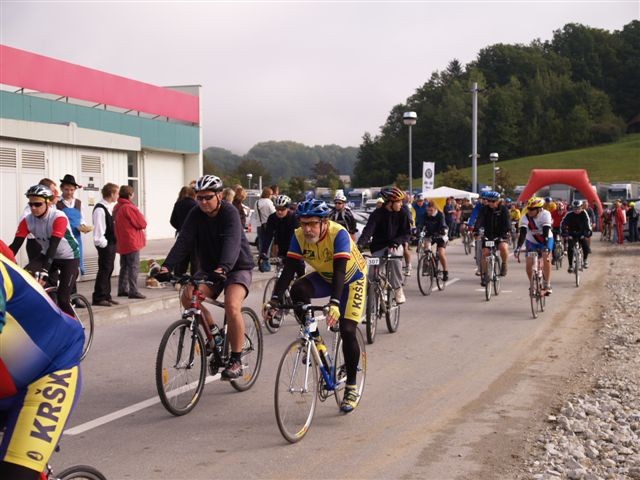 Slovenija kolesari 06 - izbor - foto povečava