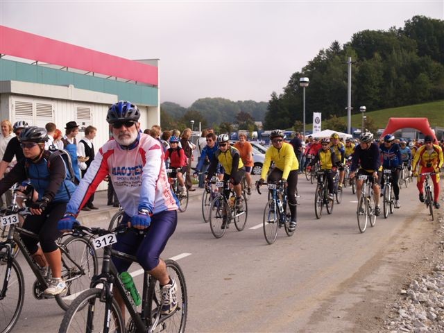 Slovenija kolesari 06 - izbor - foto povečava