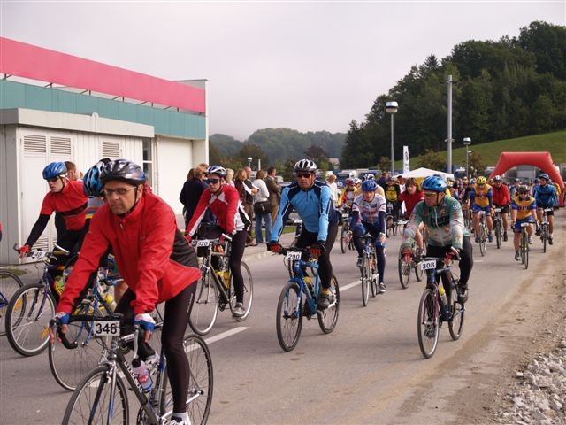 Slovenija kolesari 06 - izbor - foto povečava