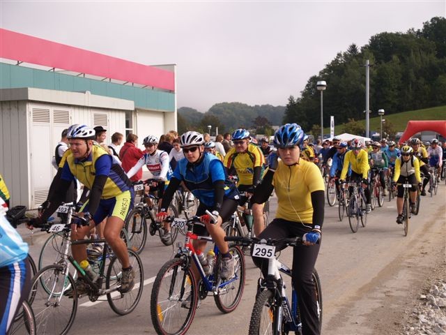 Slovenija kolesari 06 - izbor - foto povečava