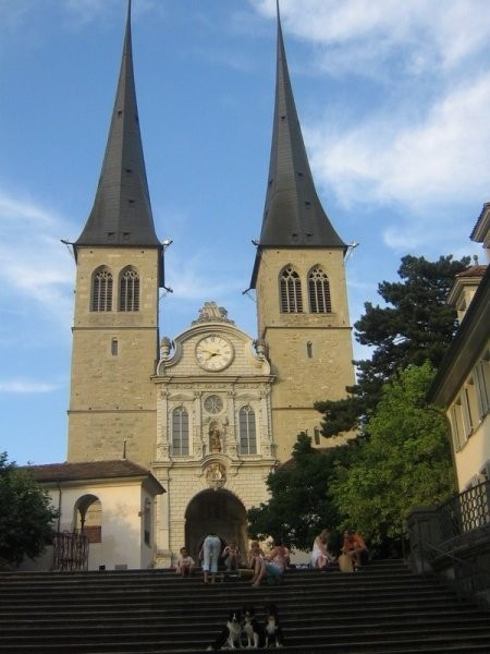 Cerkev v Luksemburgu