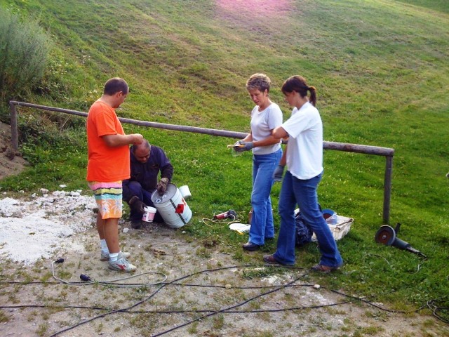 Gradnja rasvetljave-igrišče Zavodnje - foto