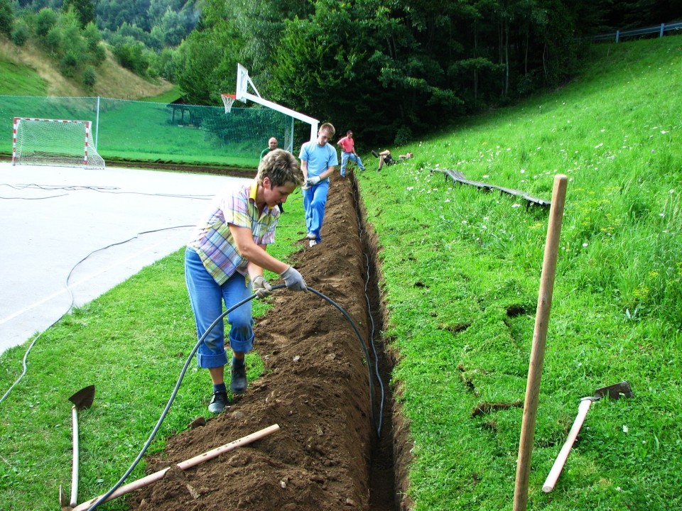 Gradnja rasvetljave-igrišče Zavodnje - foto povečava