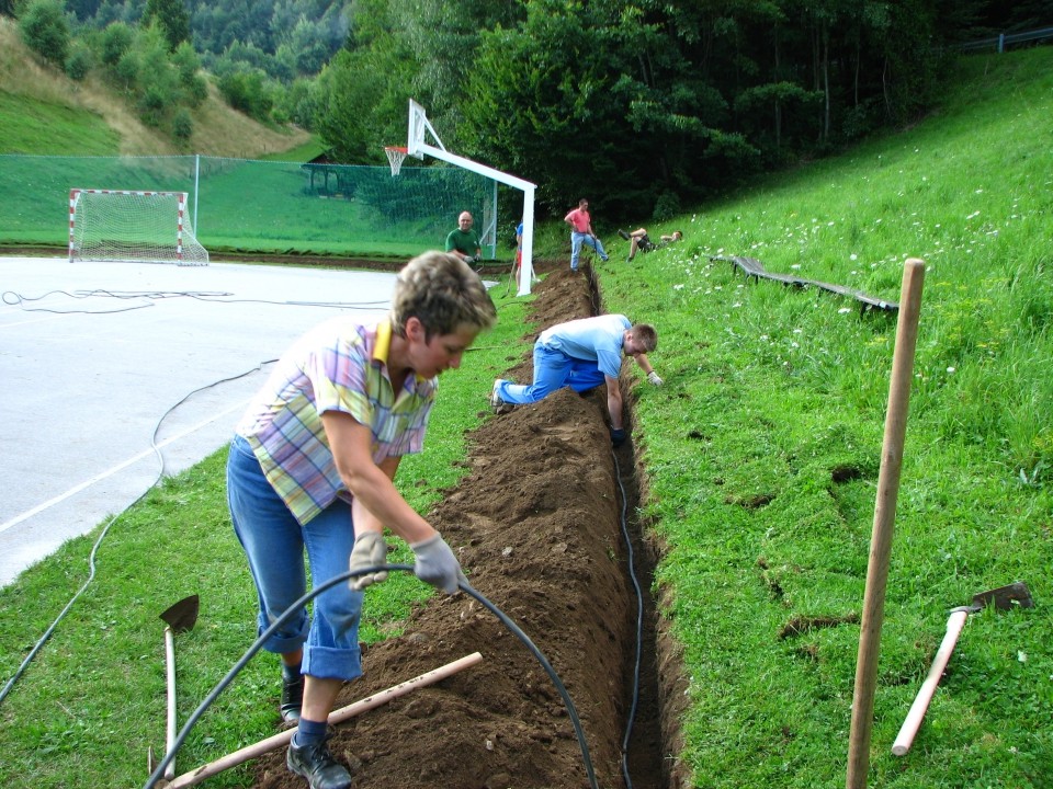 Gradnja rasvetljave-igrišče Zavodnje - foto povečava