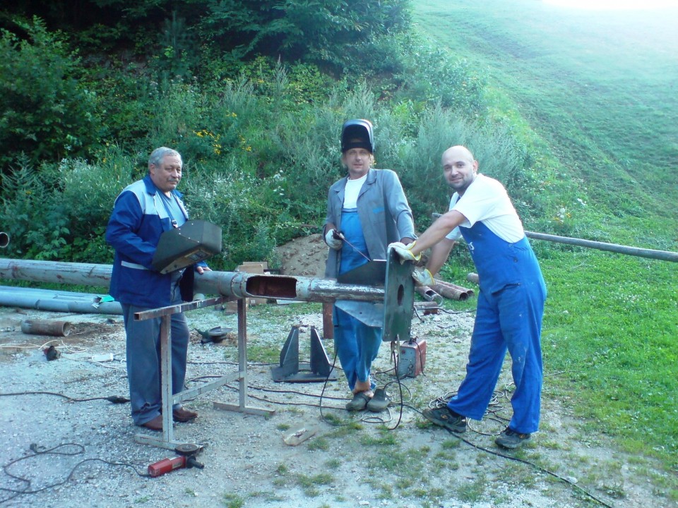 Gradnja rasvetljave-igrišče Zavodnje - foto povečava