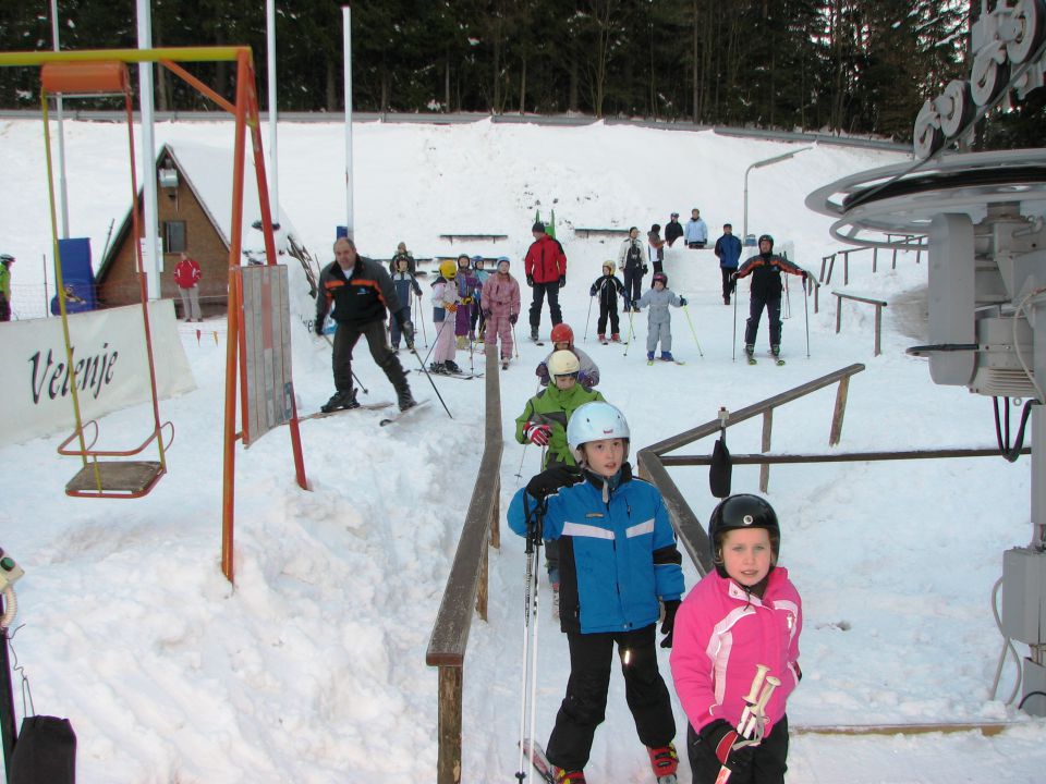 Smučišče Zavodnje sezona 2010 - foto povečava