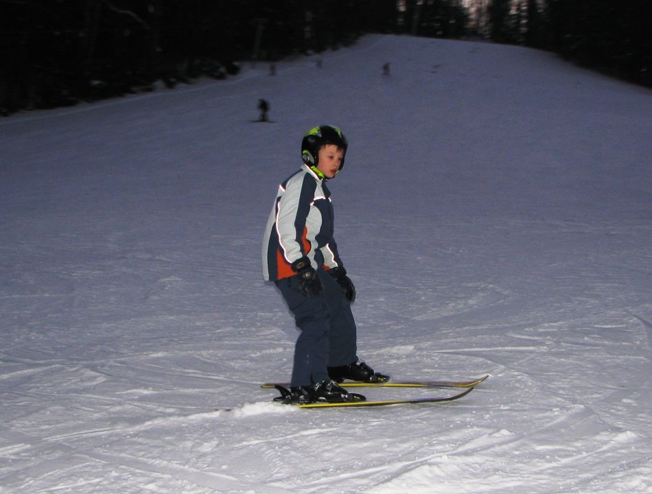 Smučišče Zavodnje sezona 2010 - foto povečava