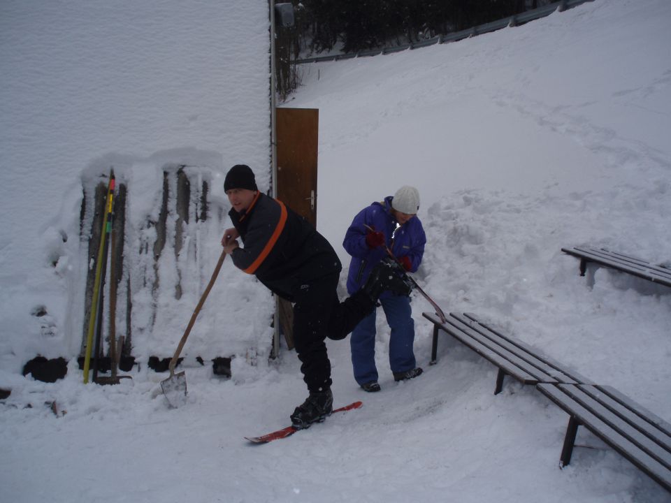 Smučišče Zavodnje sezona 2010 drugi del - foto povečava