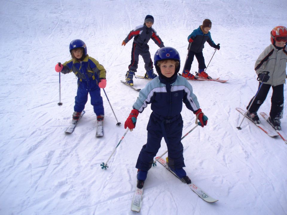 Smučišče Zavodnje sezona 2010 drugi del - foto povečava