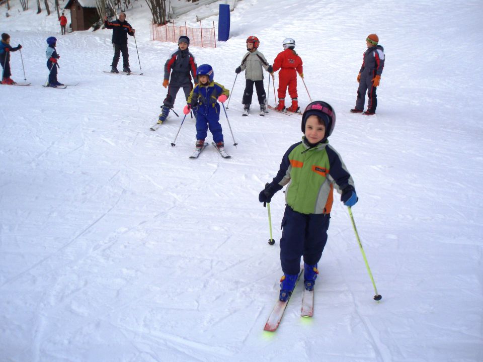 Smučišče Zavodnje sezona 2010 drugi del - foto povečava