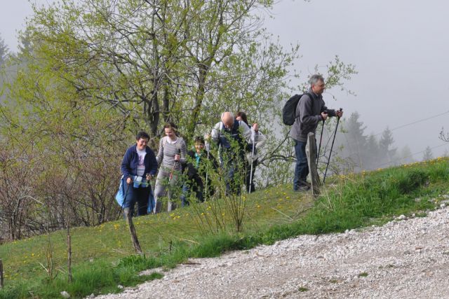 9.tradicionalni pohod  na Uršlo Goro 1.5.2011 - foto