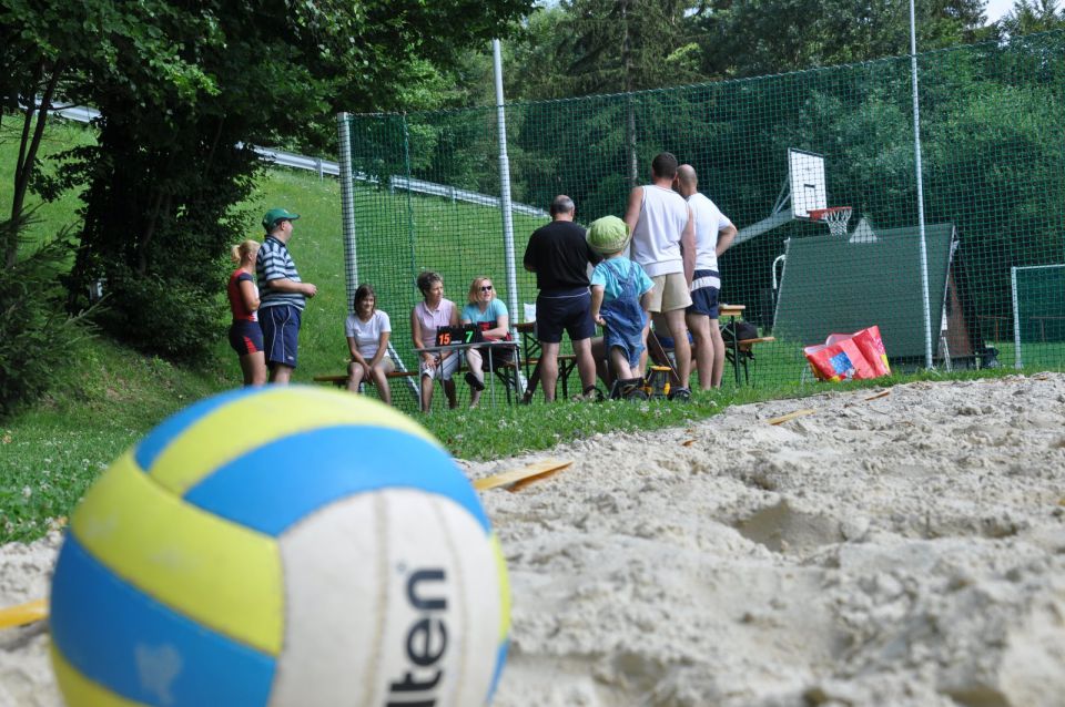 Odbojkarski turnir za člane Š.D.Zavodnje - foto povečava