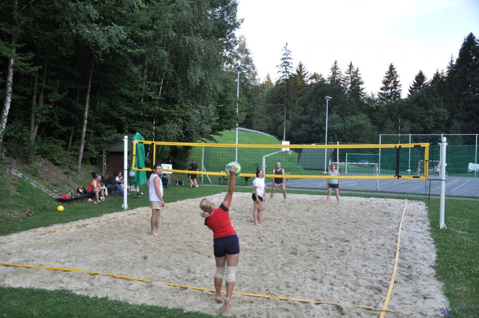 Odbojkarski turnir za člane Š.D.Zavodnje - foto povečava