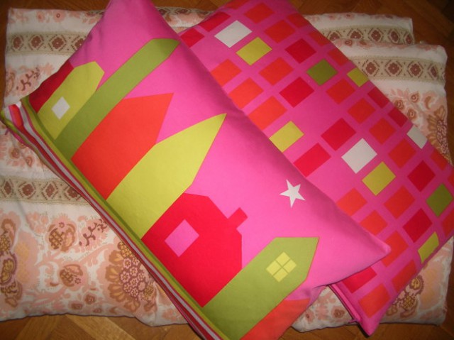 ODEJA  140X200 (90% PUH + 10% PERJE) 20€  - blazini sta podarjeni