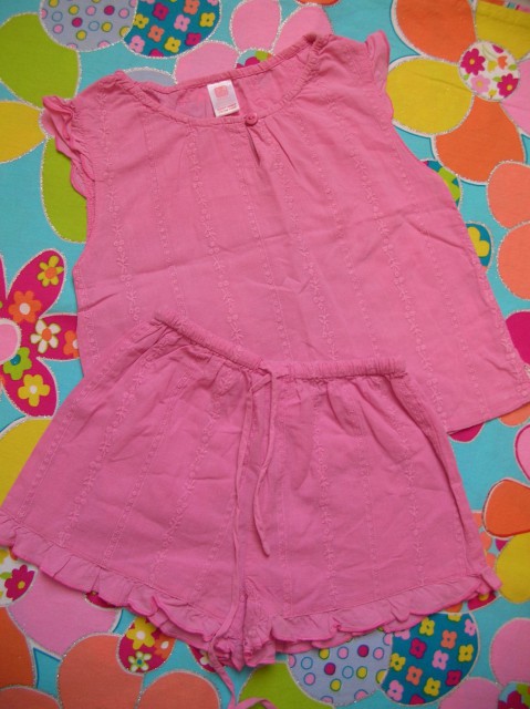 Sleepwear 
ZARA 104 6€