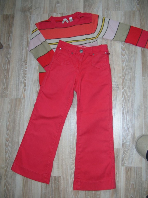 LE OPRANE HLAČE OKAIDI 6-7 7€ (nastavljiva gumica v pasu)