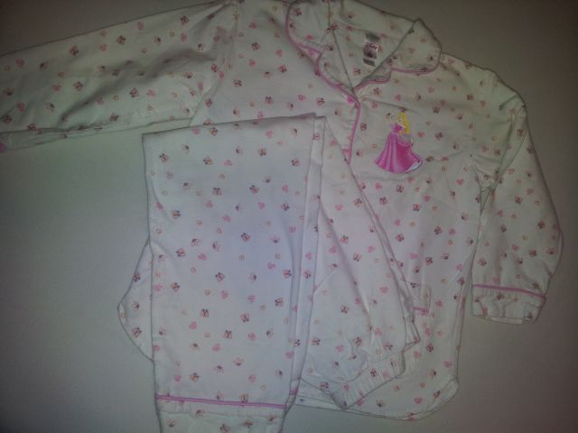 PIŽAMA C&A 116/122, ZRAVEN PODARIM PIŽAMO pink BETI 7€