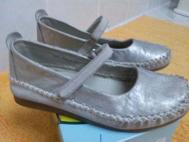 LEPO OHRANJENI  USNJENI ČEVLJI TOM TAILOR 32 15€