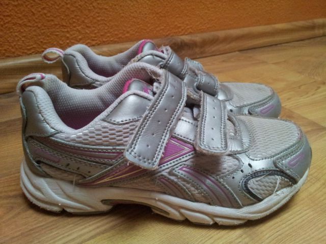 REEBOK 32