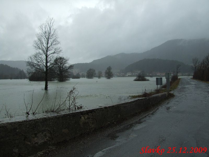 Poplave - foto povečava