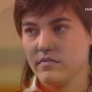 Rocco le da dinero a Vico