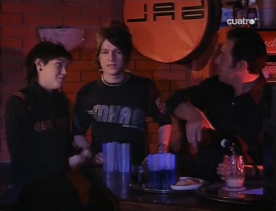 Rocco-Vico [cantan en el bar] - foto