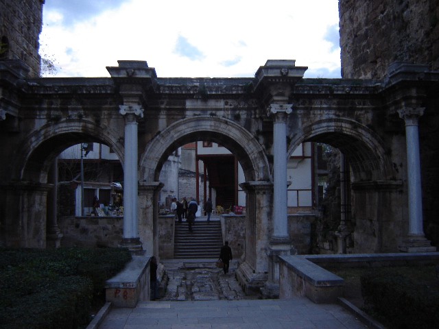 Hadrijanova vrata v Antalyi