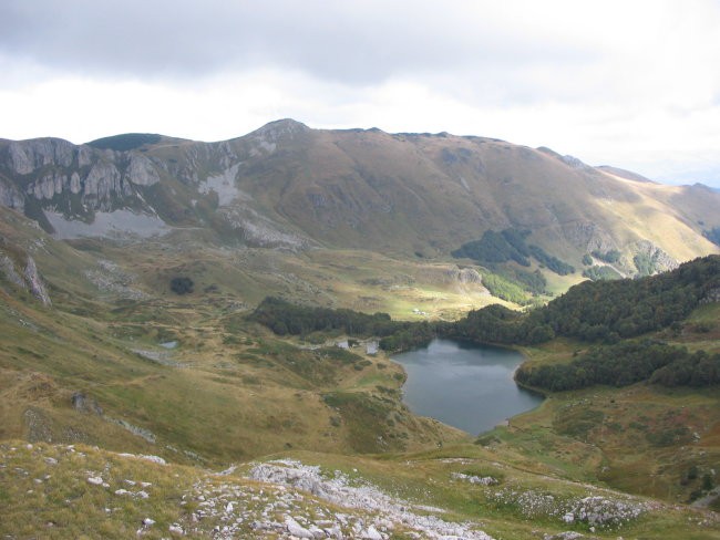 Pešiča jezero