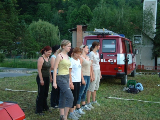 Članice na novem vadbenem prostoru - foto