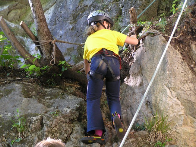 Otroška plezalna šola v Turncu - foto povečava