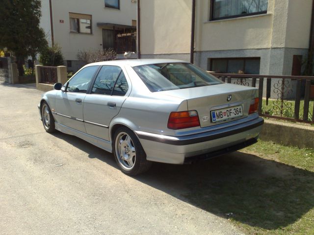 V8 e36 - foto