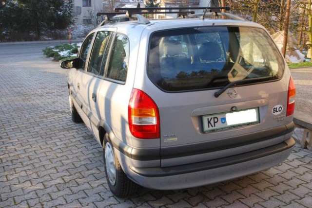 Opel Zafira 1.8 16V elegance - foto