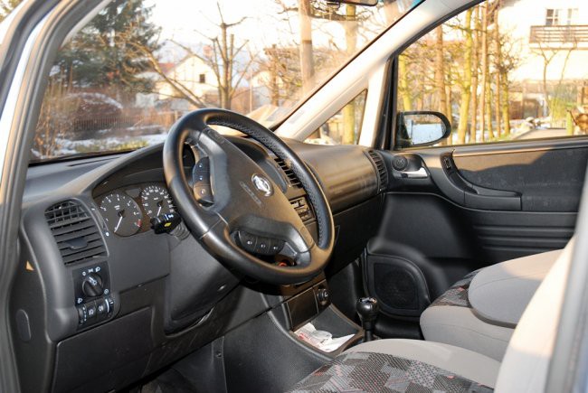 Opel Zafira 1.8 16V elegance - foto povečava