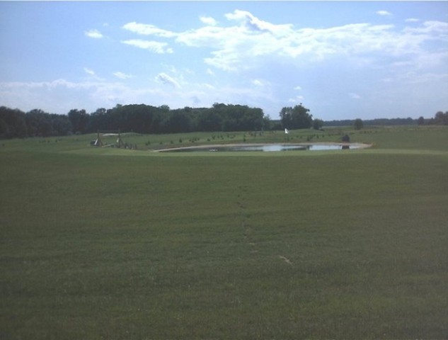 Urejeno golf igrišče (zunaj pred kopališčem)