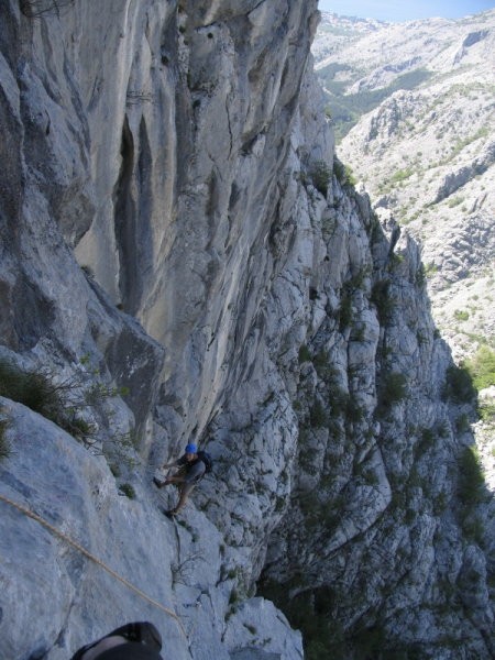 Evo! Z bratrancem Mihom sva se vrnila iz Paklenice, kjer sva imela tri plezalne dni v idea
