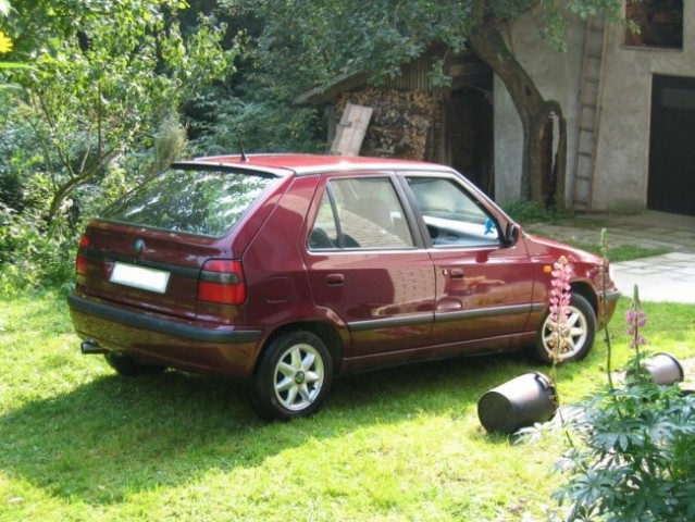 Škoda - foto