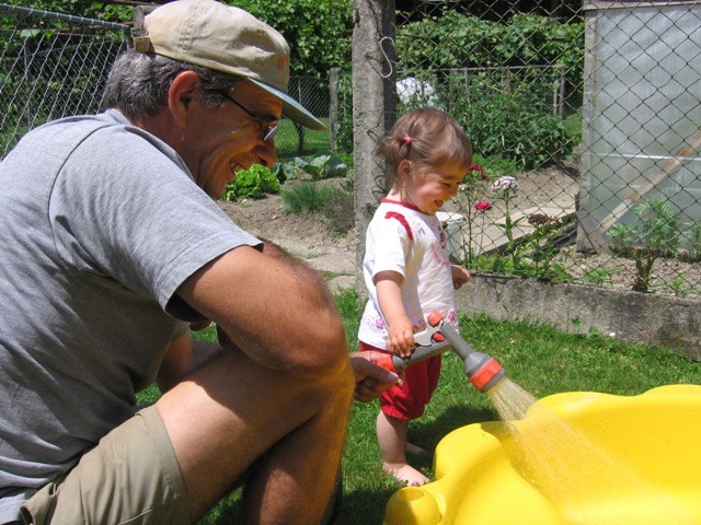 Moj dedi - delama bazenčka - junij 2007